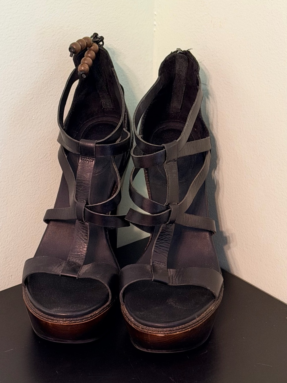 Sexy Black Leather UGG Salima Platform Sandals